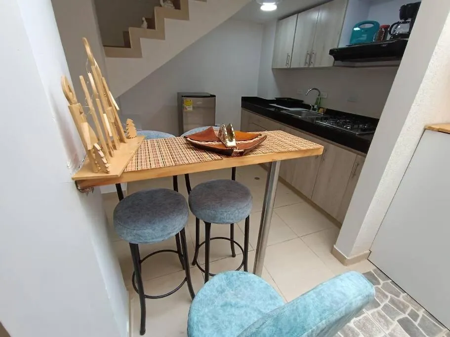 Aparta Estudio Miraflores Cali